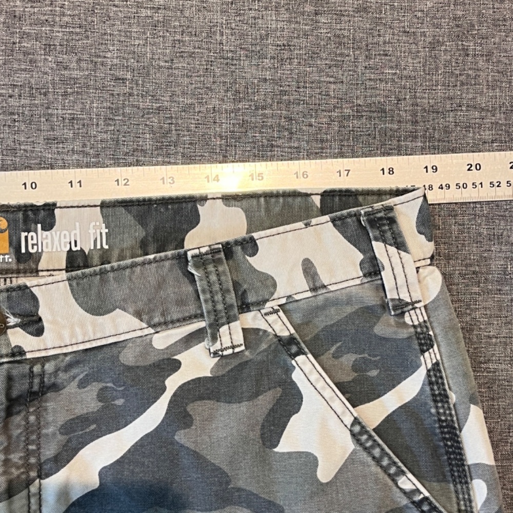 Carhartt Camo Relaxed Fit Cargo Short - Men's Size 38 - Green - Picture 4 of 7